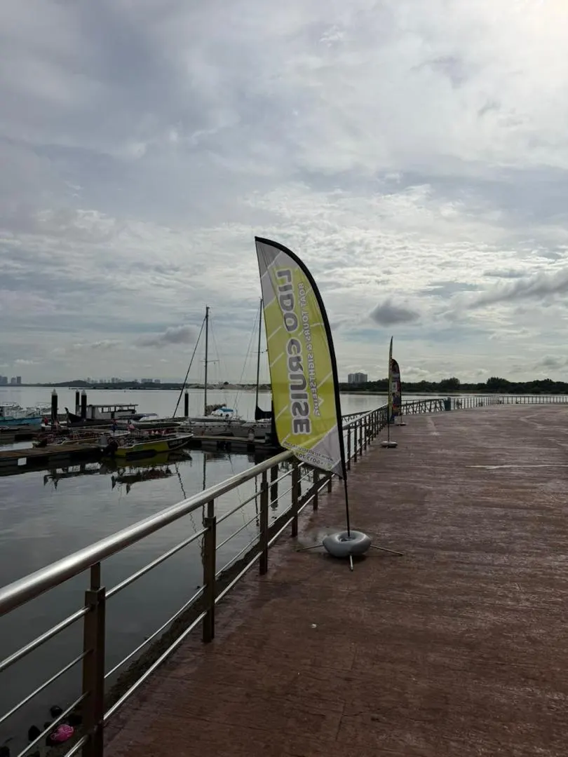 Straits Cruise photo 12