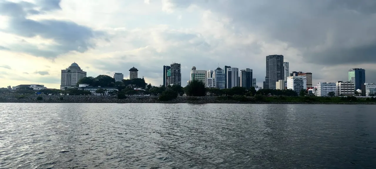 Straits Cruise photo 3